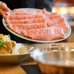 黒毛和牛肩ロース一皿としゃぶ禅のおもてなし【しゃぶしゃぶ又はすき焼き】