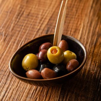 Assorted olives