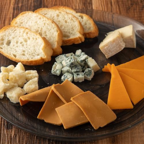 Assortment of 5 types of cheese