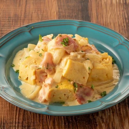 DASHIMAKI cubes with mustard cream sauce