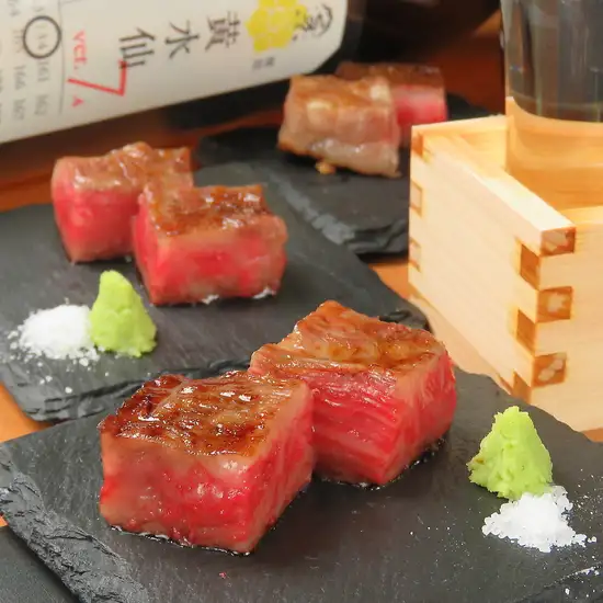 限量10份！A5级一口大小的牛排，仅售500日元（含税）！