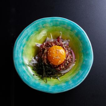 馬肉ユッケ