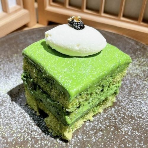 抹茶と黒豆のチーズクリームケーキ