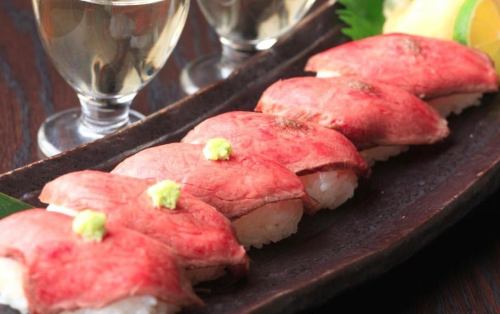 [Rich taste makes you feel luxurious♪] "Nigiri sushi of Kuroge Wagyu beef"