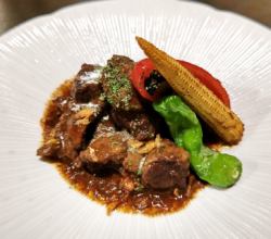 Japanese black beef tendon stew in red wine ~ served with baguette ~