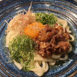 たっぷり薬味と牛しぐれ煮の冷製うどん