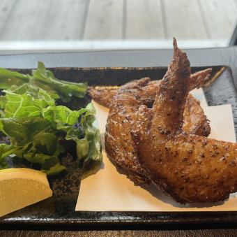 手羽先の唐揚げ