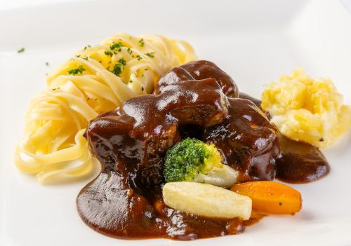 ビ-フシチュ-温野菜とヌイユ添え セット