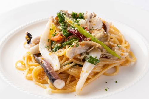 アオリイカと舞茸、唐千寿のオイルスパゲティ セット