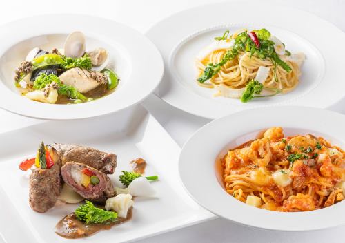 ランチは11:30~15:00(L.O.14:30)。