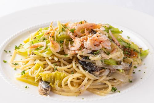 桜えびと春キャベツ、オイルサーディンのパスタ　　セット