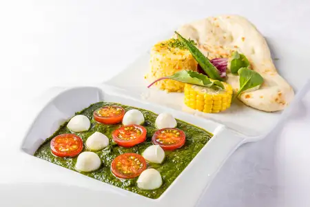 ほうれん草とチーズのサラダカレー セット
