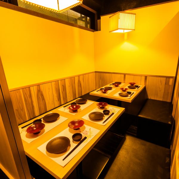 川越駅徒歩1分！少人数～団体様までご利用いただける個室席をご用意しております。飲み会や宴会はもちろん、歓送迎会、女子会、接待など、各種宴会に最適な個室空間です。ご宴会プランは、飲み放題付3,850円～ご用意しております。