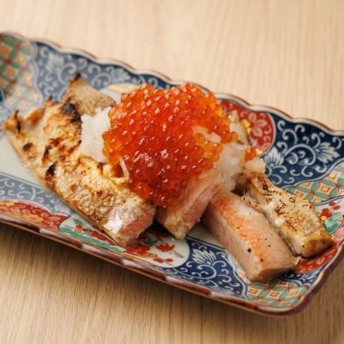 烤鮭魚肚