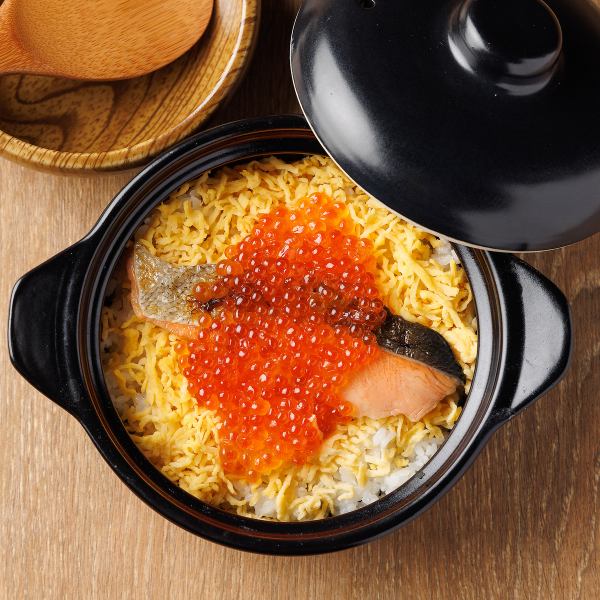 【川越駅徒歩一分！！】お酒に合う創作料理の数々 鮭いくらの親子飯...