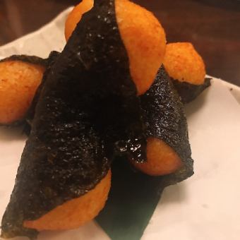 Deep-fried tororo with seaweed / Deep-fried whole garlic