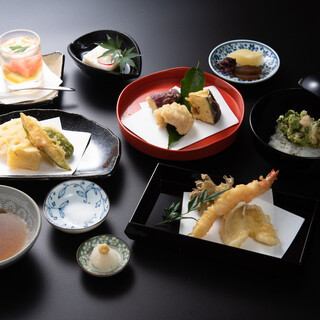 [Lunch meal] Lunch tempura kaiseki 2,800 yen (tax included)