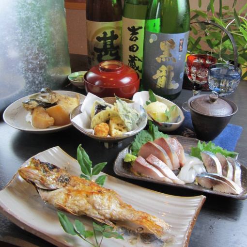 ◆老板娘精选的时令烤鱼（或煮鱼）【福套餐】6道菜合计5,800日元（含税）
