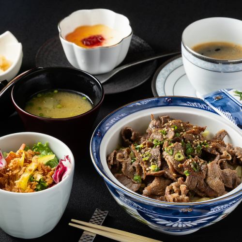 Kuroge Wagyu beef yakiniku bowl lunch set