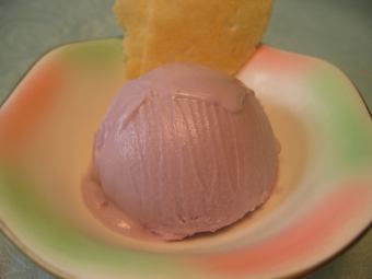 紫芋アイス