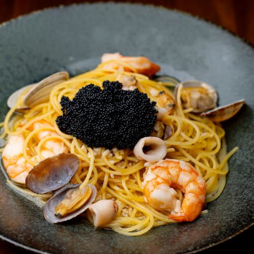 海鮮油和黑飛魚卵