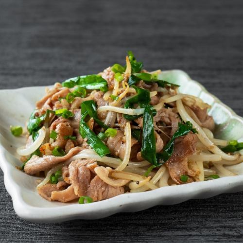 经典猪肉豆芽炒菜