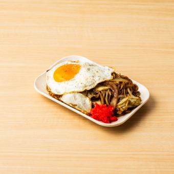 Yakisoba (fried noodles) from a food stall