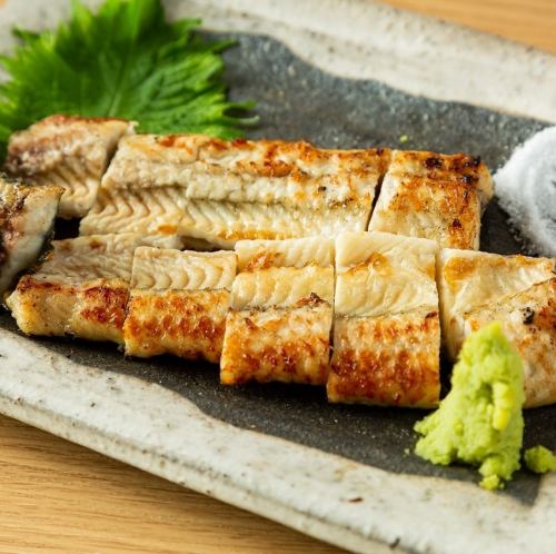 肉厚！ 極上うなぎ白焼き