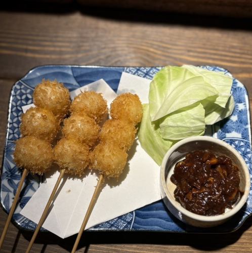 うずらの串カツ - 食べるソースで -
