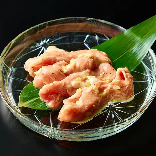 鶏せせり/鶏もも/鶏すなずり/トントロ/豚バラ/豚ソーセージ/豚ハラミ/豚スライス