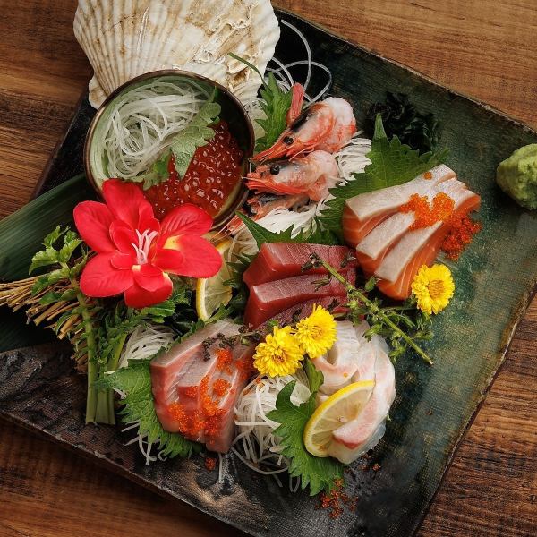 旬の海鮮と炉端焼きで舌鼓。千葉での飲み会や接待・デートに最適なお店です。