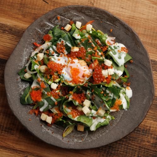 ふわふわ生ホウレンソウとぷるぷるいくらシーザーサラダ