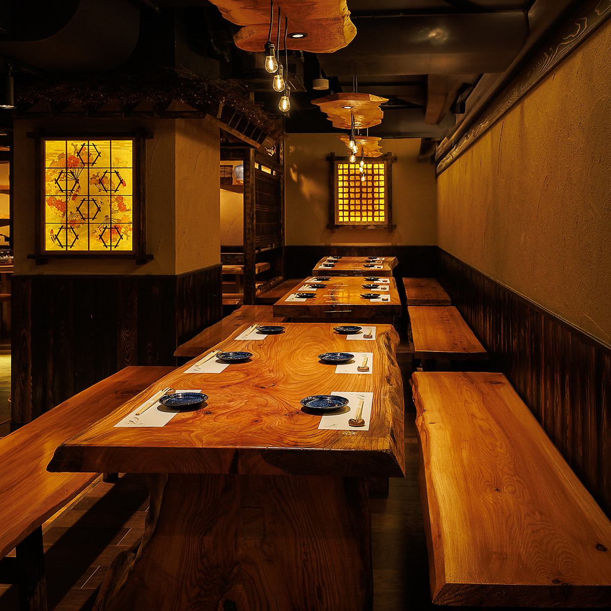 臨場感・高級感溢れる雰囲気抜群の空間お楽しみください♪