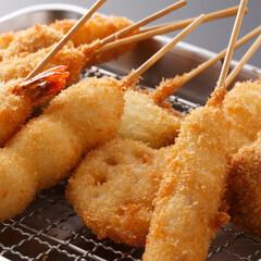 【二度漬け禁止！？】大阪名物の串かつ