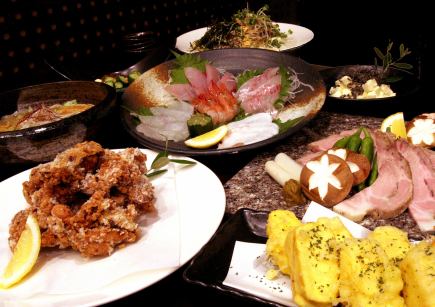 非常適合迎新會和告別會！ 「頂級」套餐包含2小時無限暢飲：4500日圓起。