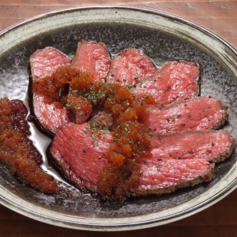 【自慢の看板メニュー】旨みをしっかり引き出したローストビーフ