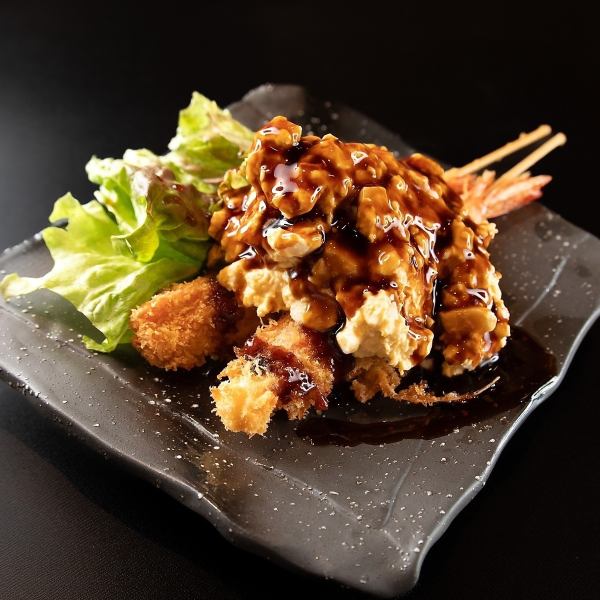 【創作串揚げ　天使のエビ×タルタル】はお酒が止まらない！ビールやハイボールとの相性はバツグン◎