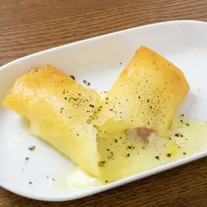 チーズウィンナー春巻き 1本