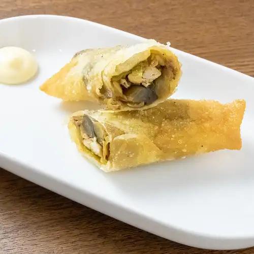 とろーりナスの麻婆春巻き 1本