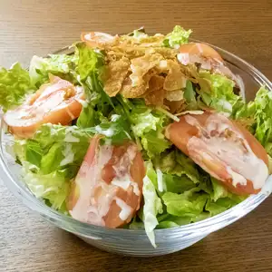 山盛りシーザーサラダ