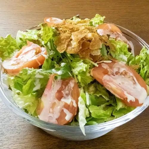 山盛りシーザーサラダ
