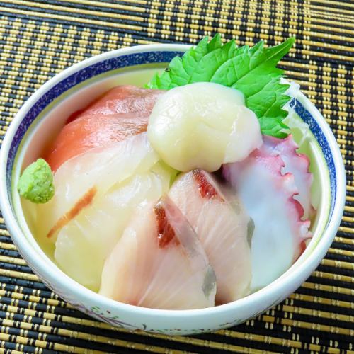 海鮮丼