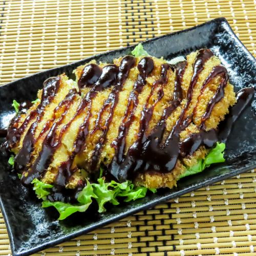 ≪定番から変わり種まで揚げたてを味わう串揚げの数々≫