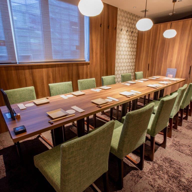 周りを気にしない個室空間で素敵なひとときを♪