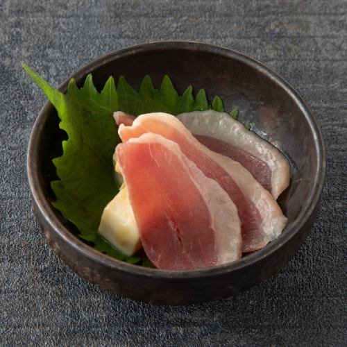 合鴨生ハムと味噌漬けクリームチーズ
