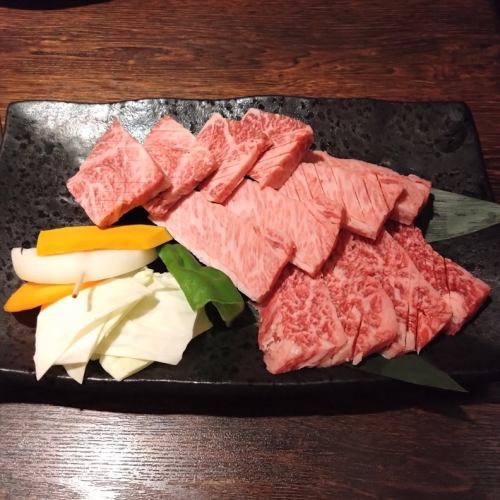 特選焼き物いろいろ