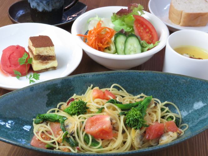 [Monday to Wednesday only Lunch Set] 1 pizza or 1 pasta dish and dessert for a total of 6 dishes for 1,980 yen!