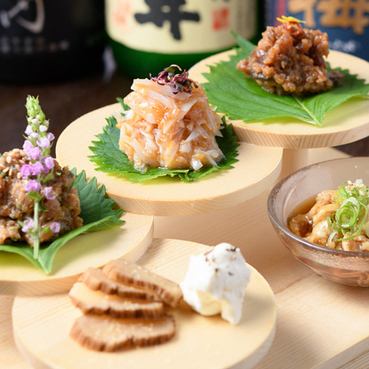 [Cooking only courses start from 3,000 yen] Fresh ingredients ordered from the Central Wholesale Market every day.First, try the popular assortment of side dishes♪