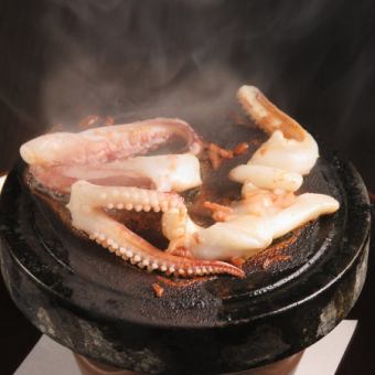Squid liquor steamed stone grill