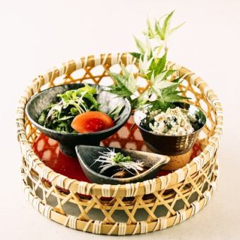 Same-day reservations are also accepted! Standard course with 8 dishes for 6,000 yen (tax included)